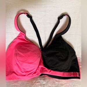 Victoria's Secret Pink & Black Seamless Molding Bra